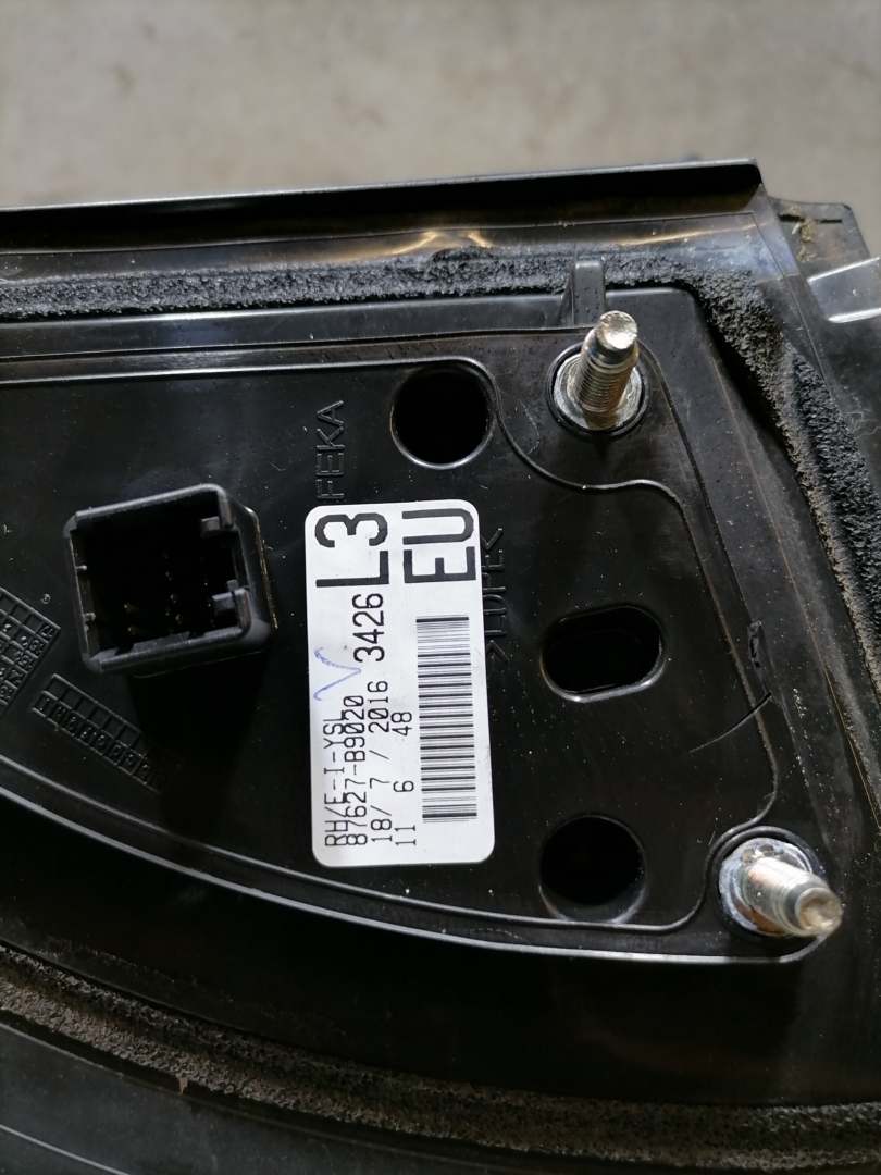 Hyundai I10 IA original Au&szlig;enspiegel rechts elektrisch verstellbar mit Blinker Polarweiss BMS Bj.2016